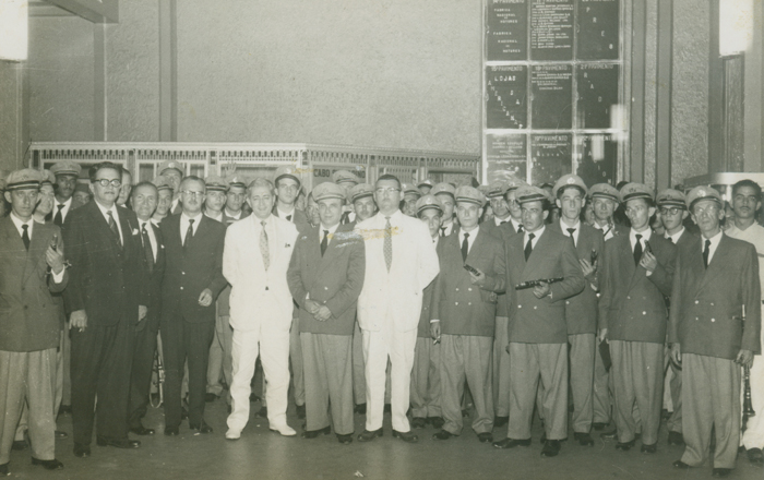 Comissão de recepção no prédio da Rádio Nacional (RJ - 1959)
